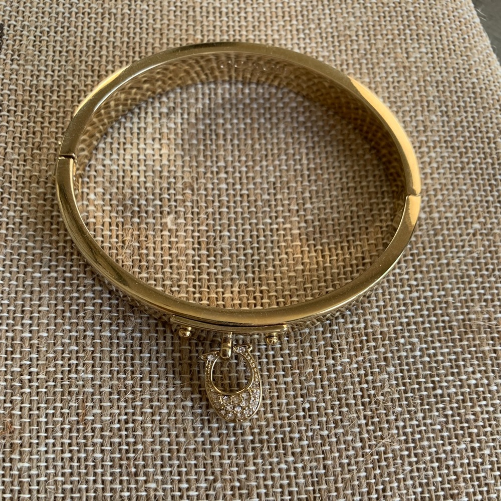 COACH NWOT SIGNATURE GOLD HINGED BANGLE BRACELET
